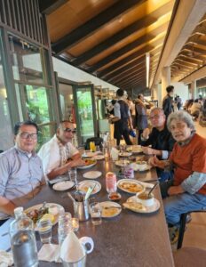 Momen yang sempat terabadikan di resto itu